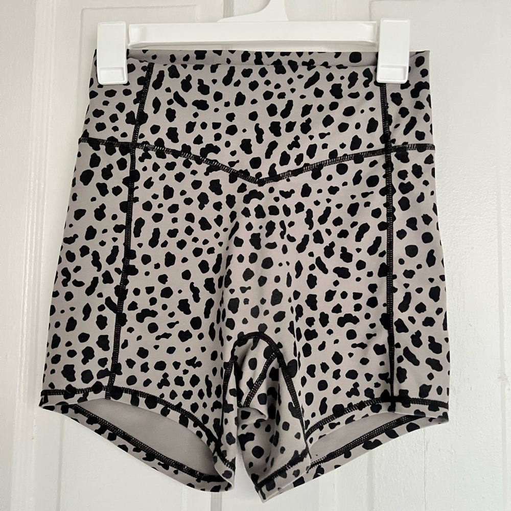Vitality Snow Leopard Shorts